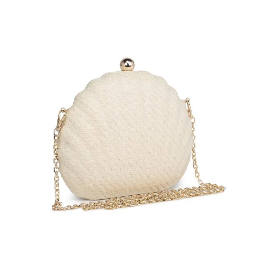 NWT Cream Seashell Purse - Picture 2 of 8